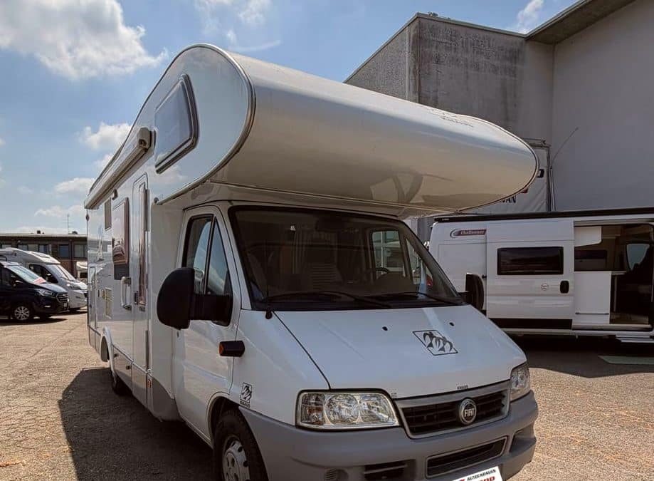 KNAUS SUN TRAVELLER 658 GARAGE